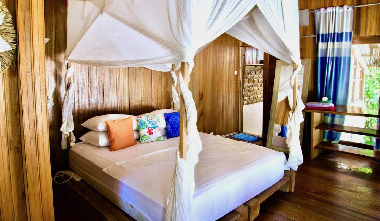 ホテル Mentawai Surf Camp Muarasiberut エクステリア 写真