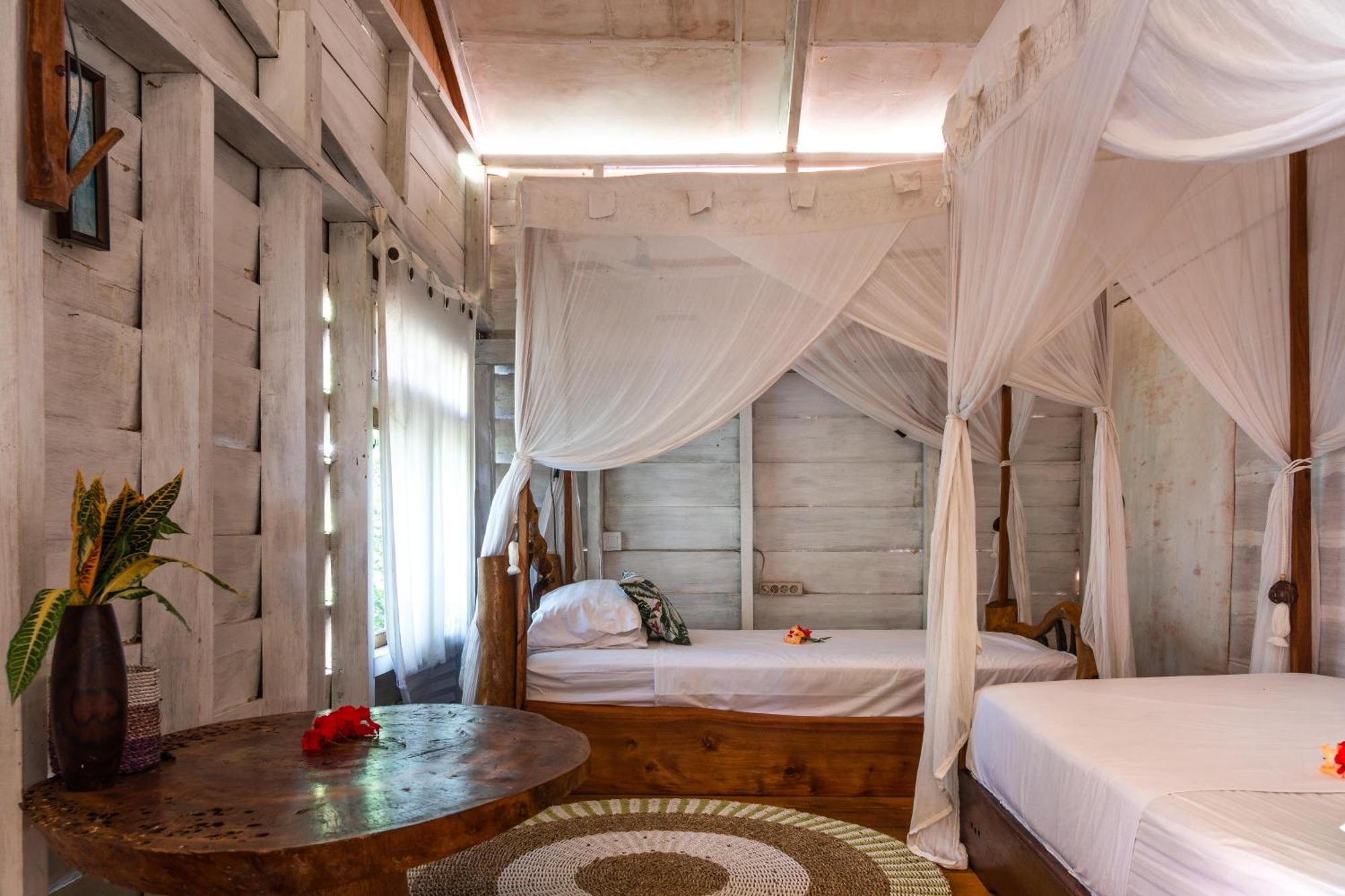 ホテル Mentawai Surf Camp Muarasiberut エクステリア 写真